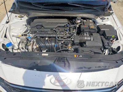 Zdjęcie 11 z 12 samochodu: 2025 HYUNDAI ELANTRA LIMITED VIN:KMHLP4DG2SU910814 - miniatura