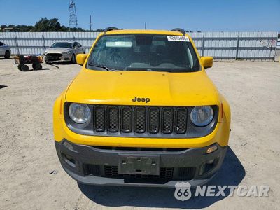 Piąte zdjęcie samochodu w środku: 2018 JEEP RENEGADE LATITUDE VIN:ZACCJABH5JPH64912 - miniatura