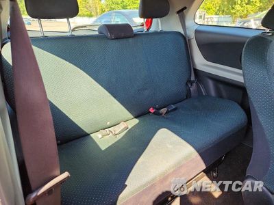 Zdjęcie 10 z 12 samochodu: 2007 TOYOTA YARIS BASE VIN:JTDJT903075040585 - miniatura