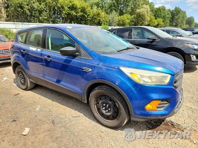 Czwarte zdjęcie samochodu z boku: 2017 FORD ESCAPE S VIN:1FMCU0F73HUC84777 - miniatura