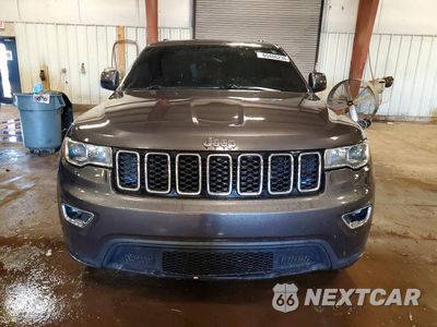 Piąte zdjęcie samochodu w środku: 2020 JEEP GRAND CHEROKEE LAREDO VIN:1C4RJFAG8LC216782 - miniatura