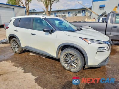 Czwarte zdjęcie samochodu z boku: 2021 NISSAN ROGUE S VIN:5N1AT3AB0MC695528 - miniatura