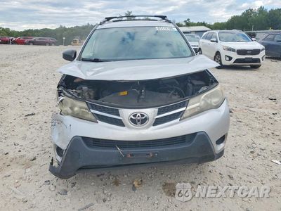 Piąte zdjęcie samochodu w środku: 2015 TOYOTA RAV4 LE VIN:JTMBFREV0FJ013351 - miniatura