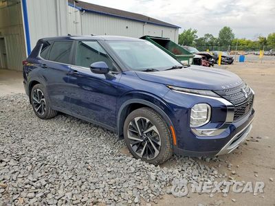 Czwarte zdjęcie samochodu z boku: 2023 MITSUBISHI OUTLANDER SE VIN:JA4J3UA87PZ016316 - miniatura
