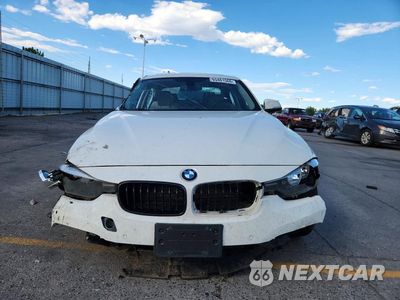 Piąte zdjęcie samochodu w środku: 2016 BMW 320 XI VIN:WBA8E5G5XGNT40754 - miniatura