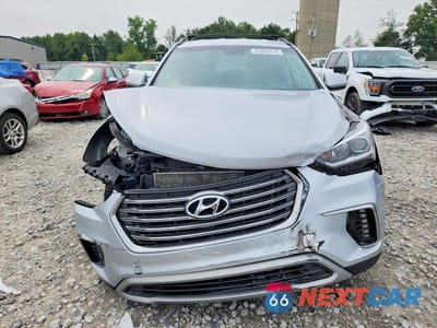 Piąte zdjęcie samochodu w środku: 2017 HYUNDAI SANTA FE SE VIN:KM8SMDHF6HU174250 - miniatura