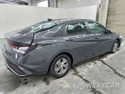 Trzecie zdjęcie samochodu z tyłu: 2024 HYUNDAI ELANTRA SE VIN:KMHLL4DG1RU694850 - miniatura