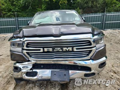 Piąte zdjęcie samochodu w środku: 2021 RAM 1500 LARAMIE VIN:1C6SRFJT5MN770205 - miniatura