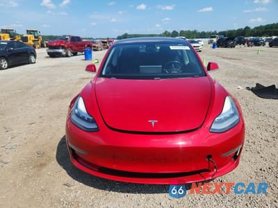 Piąte zdjęcie samochodu w środku: 2018 TESLA MODEL 3 VIN:5YJ3E1EA1JF045683 - miniatura