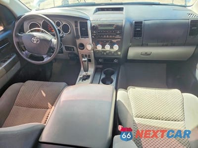 Zdjęcie 8 z 12 samochodu: 2011 TOYOTA TUNDRA CREWMAX SR5 VIN:5TFEY5F18BX115502 - miniatura