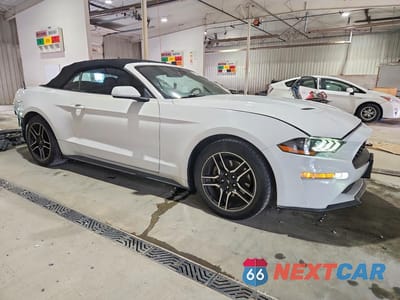 Czwarte zdjęcie samochodu z boku: 2021 FORD MUSTANG VIN:1FATP8UH5M5125078 - miniatura