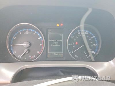 Zdjęcie 9 z 14 samochodu: 2018 TOYOTA RAV4 XLE VIN:2T3RFREV4JW726973 - miniatura