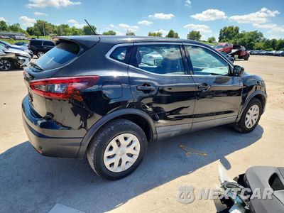 Trzecie zdjęcie samochodu z tyłu: 2020 NISSAN ROGUE SPORT S VIN:JN1BJ1CV5LW545828 - miniatura