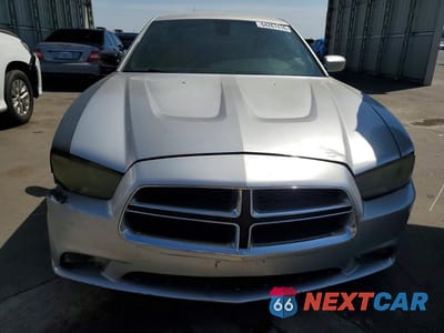 Piąte zdjęcie samochodu w środku: 2012 DODGE CHARGER SE VIN:2C3CDXBG1CH121595 - miniatura