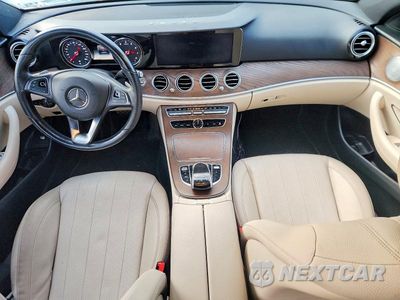 Zdjęcie 8 z 13 samochodu: 2018 MERCEDES-BENZ E 300 4MATIC VIN:WDDZF4KB4JA467922 - miniatura