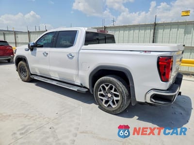Drugie zdjęcie samochodu z przodu: 2023 GMC SIERRA K1500 SLT VIN:3GTUUDED3PG128263 - miniatura