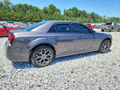 Trzecie zdjęcie samochodu z tyłu: 2018 CHRYSLER 300 TOURING VIN:2C3CCARG1JH315806 - miniatura