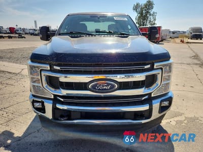 Piąte zdjęcie samochodu w środku: 2022 FORD F350 SUPER DUTY VIN:1FT8W3B60NEF27812 - miniatura