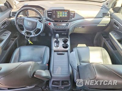 Zdjęcie 8 z 13 samochodu: 2020 HONDA PILOT EXL VIN:5FNYF5H59LB022843 - miniatura