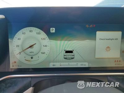 Zdjęcie 9 z 12 samochodu: 2025 GENESIS G90 3.5T E-SUPERCHARGER VIN:KMTFC4SD6SU051119 - miniatura