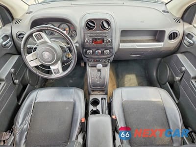 Zdjęcie 8 z 13 samochodu: 2016 JEEP COMPASS SPORT VIN:1C4NJCBA1GD785383 - miniatura