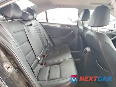 Zdjęcie 10 z 12 samochodu: 2013 VOLKSWAGEN JETTA SE VIN:3VWDX7AJ4DM362295 - miniatura