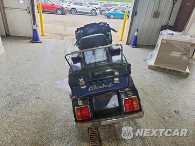 Czwarte zdjęcie samochodu z boku: 1987 SUZUKI GV1400 GD VIN:JS1VX71A9H2100710 - miniatura