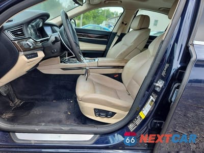 Zdjęcie 7 z 12 samochodu: 2010 BMW 750 I XDRIVE VIN:WBAKC6C53AC393337 - miniatura