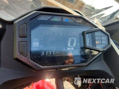 Zdjęcie 7 z 9 samochodu: 2026 KAWASAKI EX500 VIN:ML5EXGG1XTDA76540 - miniatura