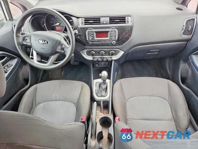 Zdjęcie 8 z 12 samochodu: 2016 KIA RIO LX VIN:KNADM4A35G6548702 - miniatura