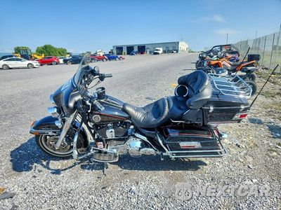 Trzecie zdjęcie samochodu z tyłu: 2003 HARLEY-DAVIDSON FLHTCUI SHRINE VIN:1HD1FLW163Y636091 - miniatura