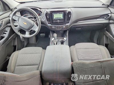 Zdjęcie 8 z 13 samochodu: 2018 CHEVROLET TRAVERSE LS VIN:1GNEVFKW8JJ178169 - miniatura