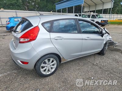 Trzecie zdjęcie samochodu z tyłu: 2011 FORD FIESTA SE VIN:3FADP4EJ8BM161840 - miniatura