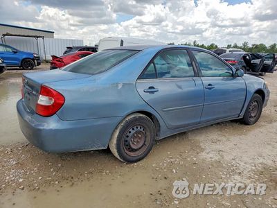 Trzecie zdjęcie samochodu z tyłu: 2002 TOYOTA CAMRY LE VIN:4T1BE32K72U511397 - miniatura