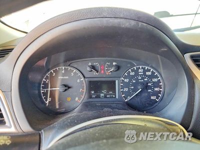 Zdjęcie 9 z 12 samochodu: 2016 NISSAN SENTRA S VIN:3N1AB7AP6GY300910 - miniatura