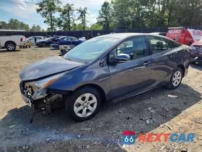 2017 TOYOTA PRIUS TWO ECO JTDKARFU7H3042888 - główne zdjęcie licytacji z USA - miniatura