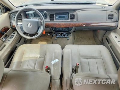 Zdjęcie 8 z 12 samochodu: 2007 MERCURY GRAND MARQUIS GS VIN:2MEFM74V97X616139 - miniatura