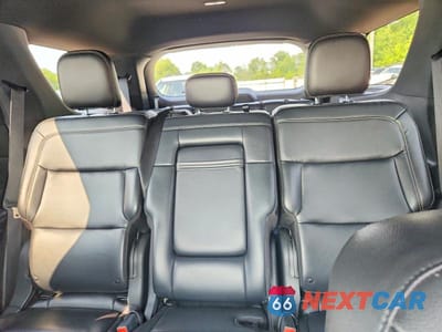 Zdjęcie 10 z 13 samochodu: 2020 FORD EXPLORER XLT VIN:1FMSK8DHXLGA46749 - miniatura