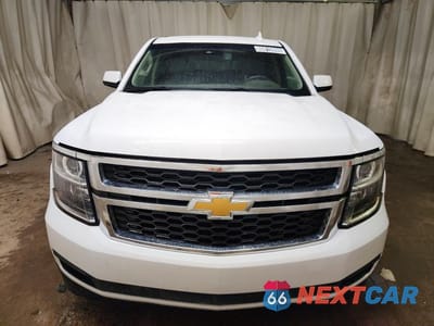 Piąte zdjęcie samochodu w środku: 2017 CHEVROLET TAHOE C1500 LT VIN:1GNSCBKC5HR328970 - miniatura