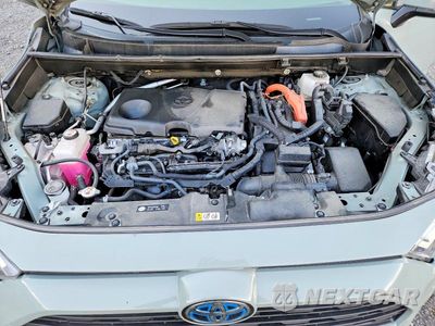Zdjęcie 12 z 13 samochodu: 2023 TOYOTA RAV4 HYBRID XLE VIN:JTMRWRFV2PD204153 - miniatura