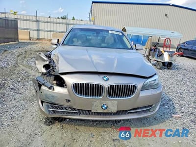 Piąte zdjęcie samochodu w środku: 2013 BMW 528 XI VIN:WBAXH5C53DDW14872 - miniatura