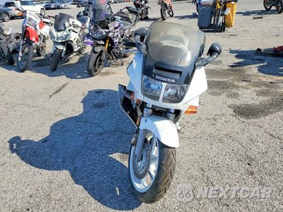 Drugie zdjęcie samochodu z przodu: 1993 HONDA VF750 F VIN:JH2RC3602PM300799 - miniatura
