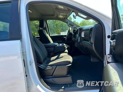 Zdjęcie 9 z 10 samochodu: 2022 CHEVROLET SILVERADO K2500 HEAVY DUTY VIN:1GC5YLE77NF293986 - miniatura