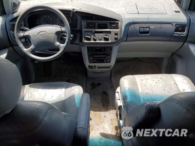Zdjęcie 8 z 13 samochodu: 2000 TOYOTA SIENNA XLE VIN:4T3ZF13C0YU300677 - miniatura