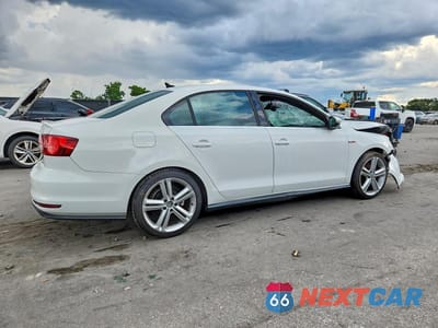 Trzecie zdjęcie samochodu z tyłu: 2016 VOLKSWAGEN JETTA GLI VIN:3VW5T7AJ3GM236014 - miniatura