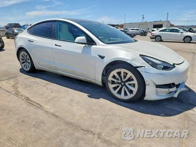 Czwarte zdjęcie samochodu z boku: 2022 TESLA MODEL 3 VIN:5YJ3E1EA2NF155745 - miniatura