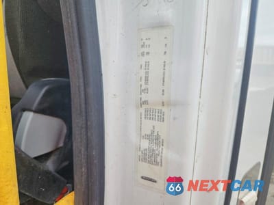 Zdjęcie 11 z 12 samochodu: 2021 FREIGHTLINER CASCADIA 116 TRUCK CAB AND CHASSIS VIN:3AKJHTDV1MSMU6874 - miniatura