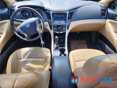 Zdjęcie 8 z 12 samochodu: 2011 HYUNDAI SONATA LIMITED VIN:5NPEC4AC1BH203708 - miniatura