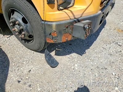 Zdjęcie 9 z 10 samochodu: 2001 FREIGHTLINER CHASSIS FS65 VIN:4UZ3CJAA61CH38272 - miniatura
