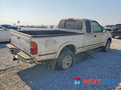 Trzecie zdjęcie samochodu z tyłu: 2000 TOYOTA TACOMA XTRACAB PRERUNNER VIN:4TASN92N7YZ675774 - miniatura